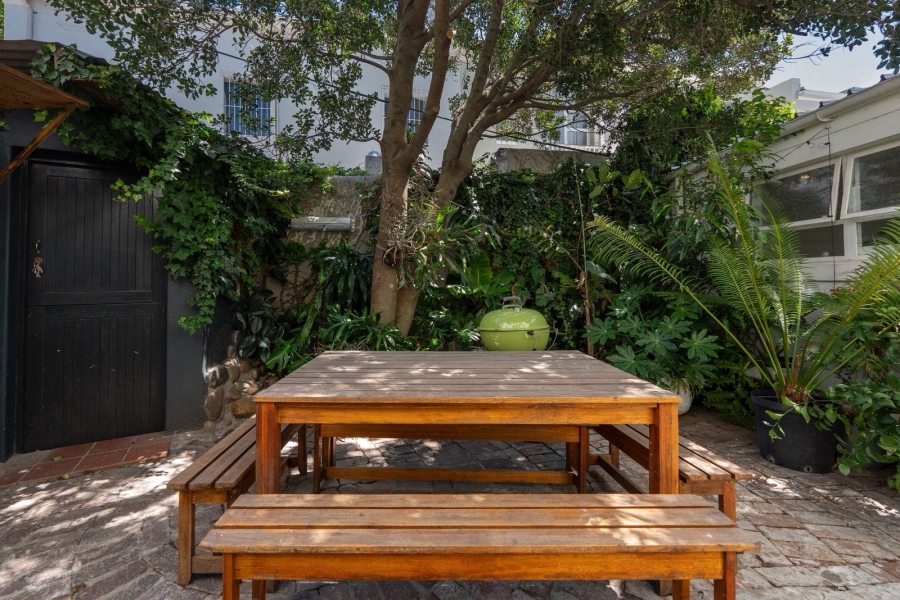 4 Bedroom Property for Sale in Oranjezicht Western Cape